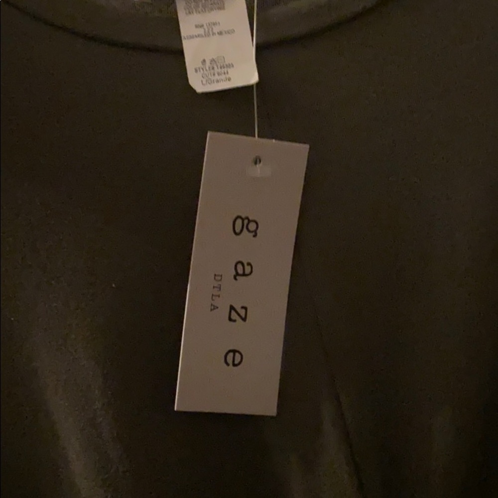 Crop top - Picture 3 of 3